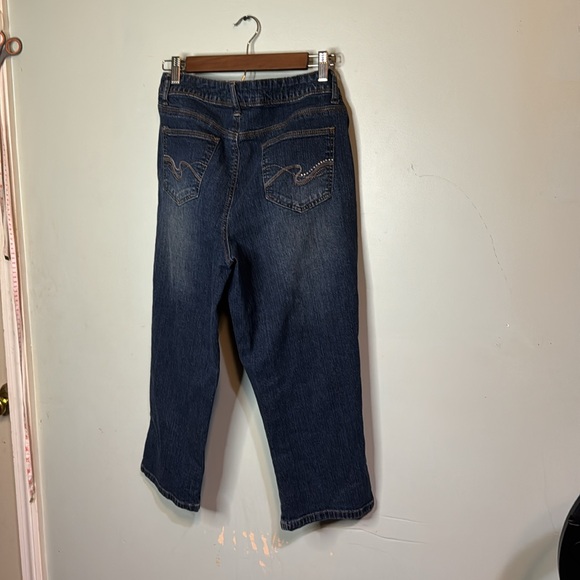St John bay high water jeans the length is 21”. W17. R11 nice scroll work pocket - Picture 4 of 8